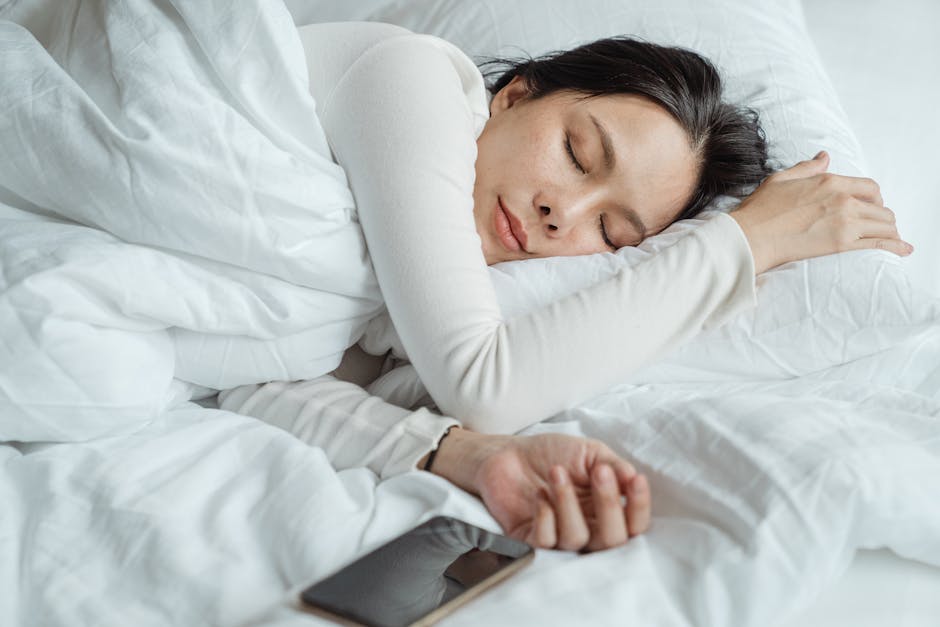 How a Side Sleeper Pillow Can Enhance Your Sleep Quality and Health